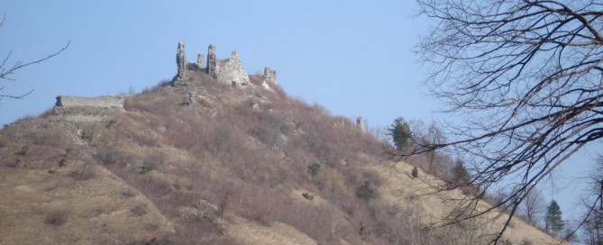 Tržan-grad, Modruš